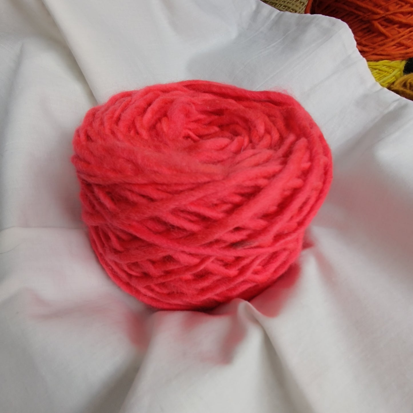 Ovillo 100 grs de Lana natural de oveja corriedale (merino -lincoln) suave al tacto