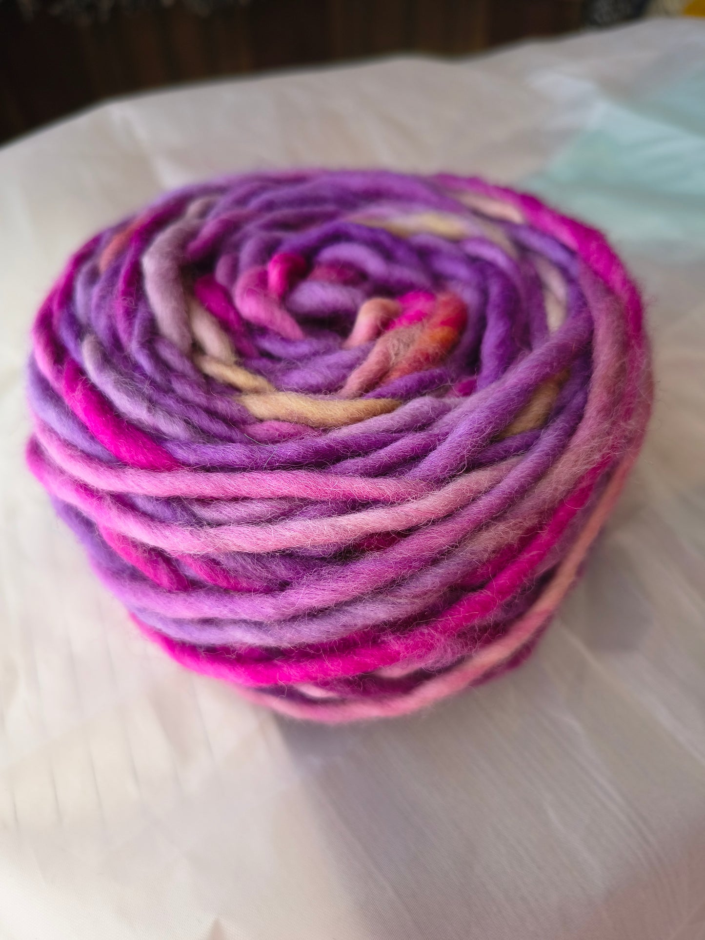 Ovillo 100 grs de Lana natural de oveja corriedale (merino -lincoln) suave al tacto