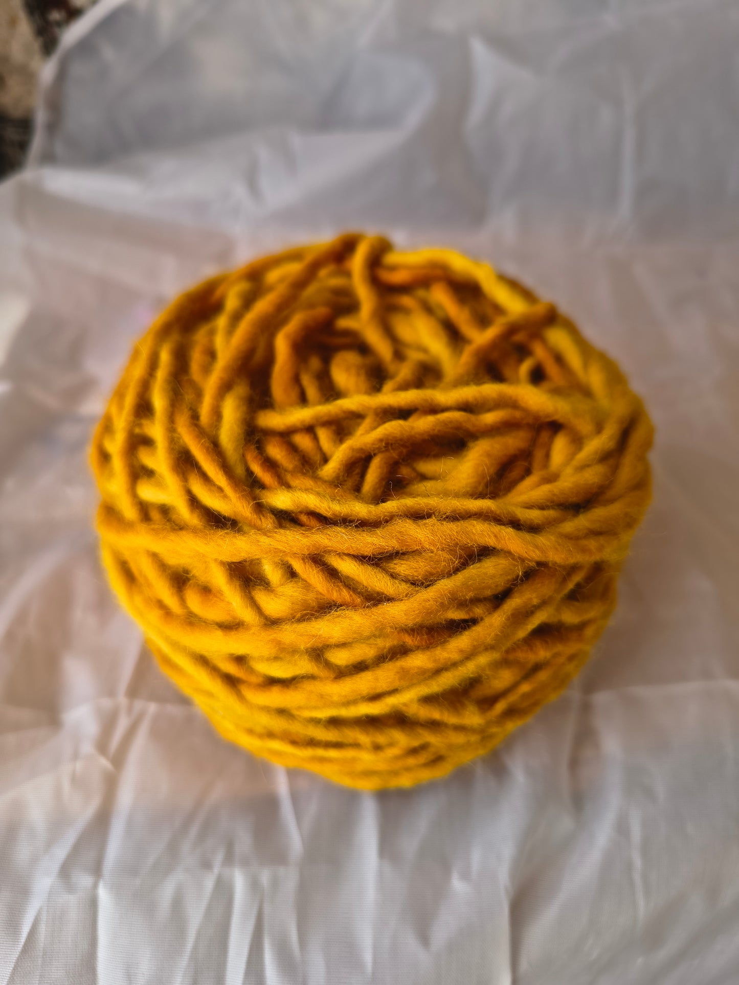 Ovillo 100 grs de Lana natural de oveja corriedale (merino -lincoln) suave al tacto