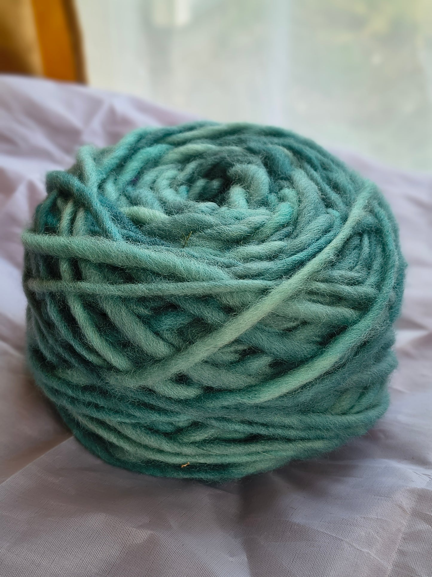 Ovillo 100 grs de Lana natural de oveja corriedale (merino -lincoln) suave al tacto