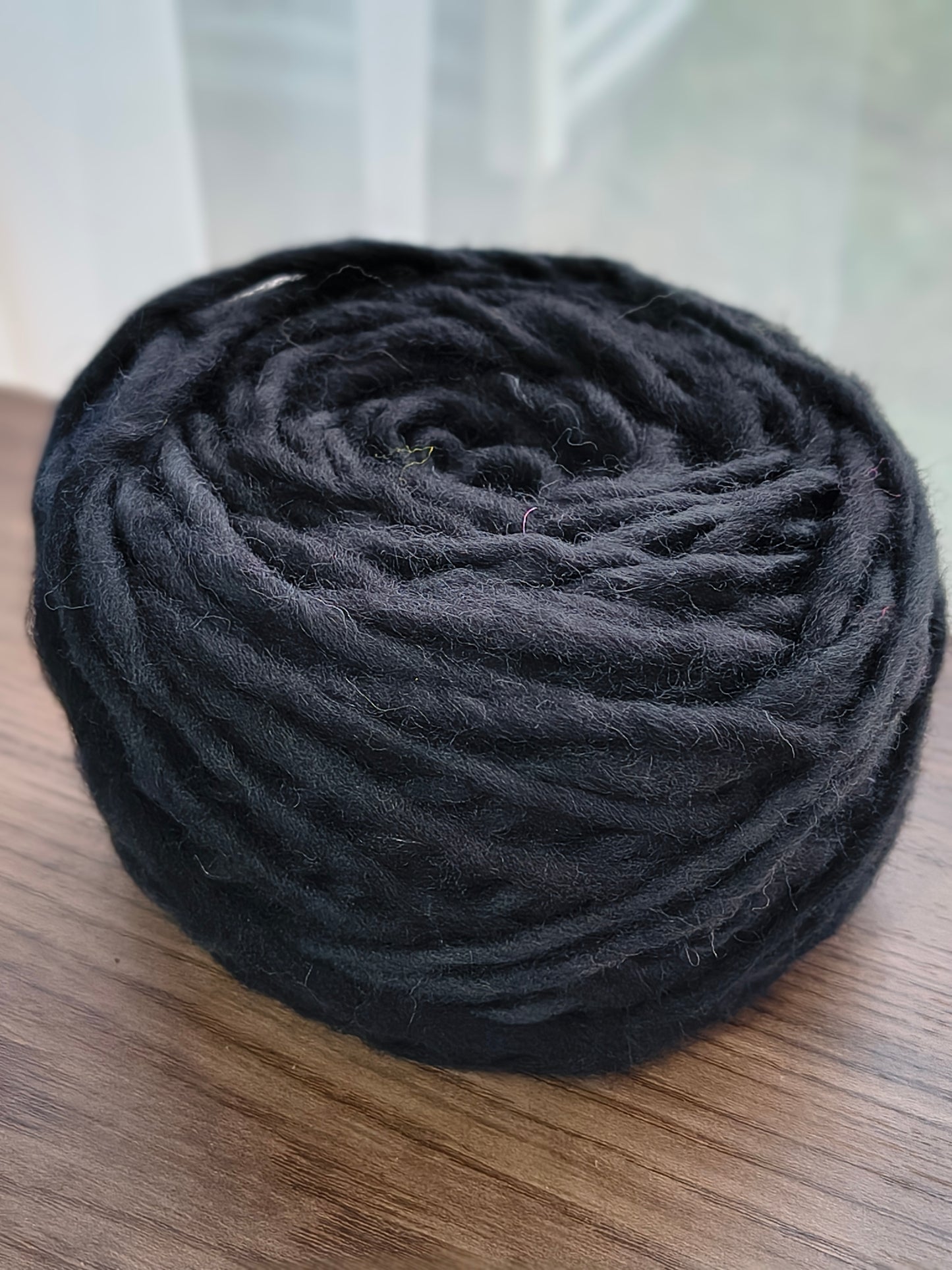 Ovillo 100 grs de Lana natural de oveja corriedale (merino -lincoln) suave al tacto