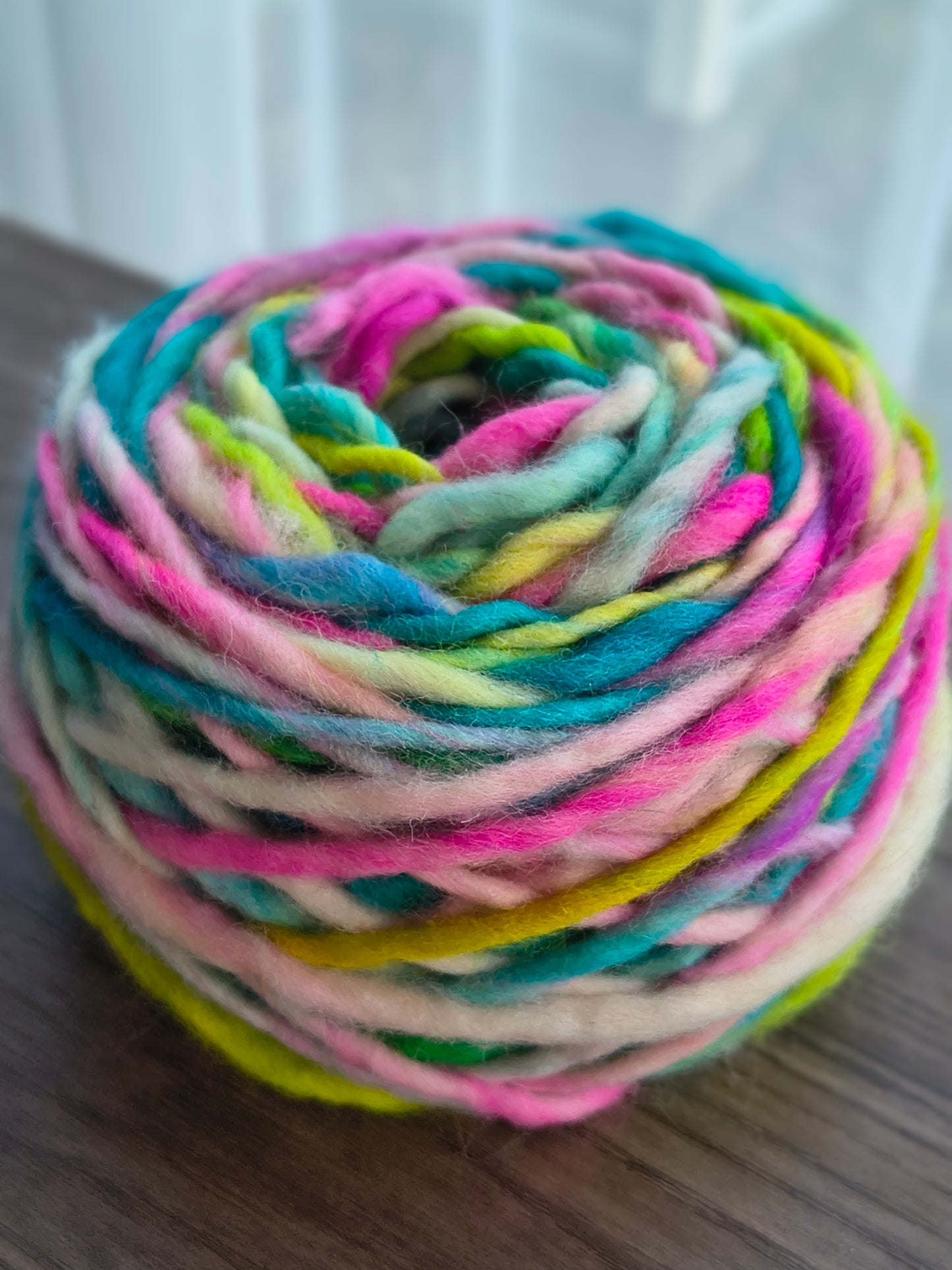 Ovillo 100 grs de Lana natural de oveja corriedale (merino -lincoln) suave al tacto