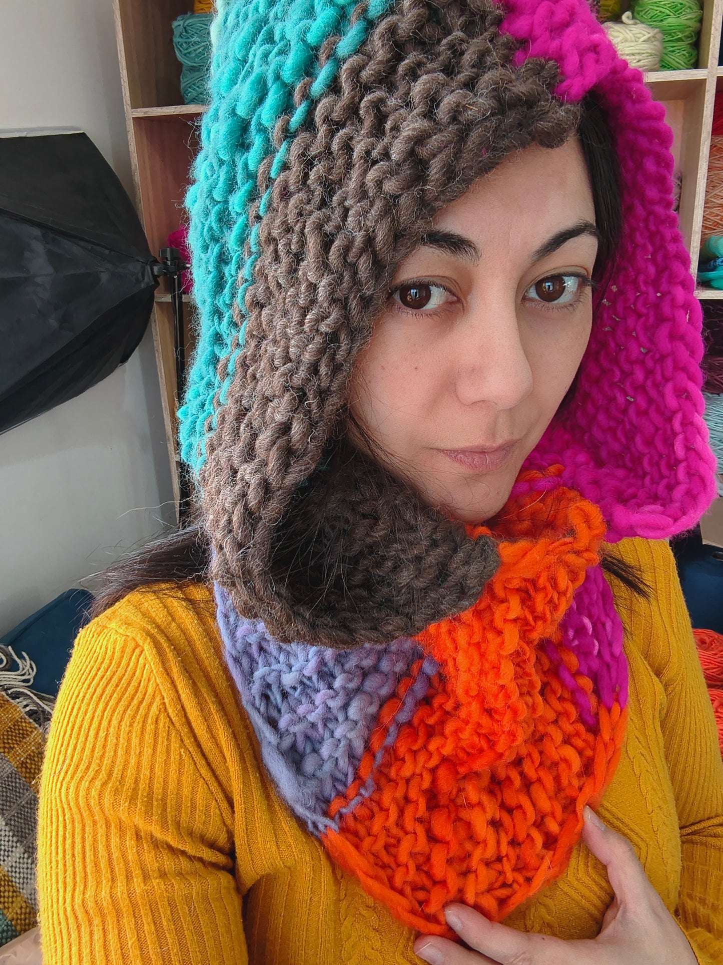 Capucha tejida a palillos de lana natural suave 50% merino