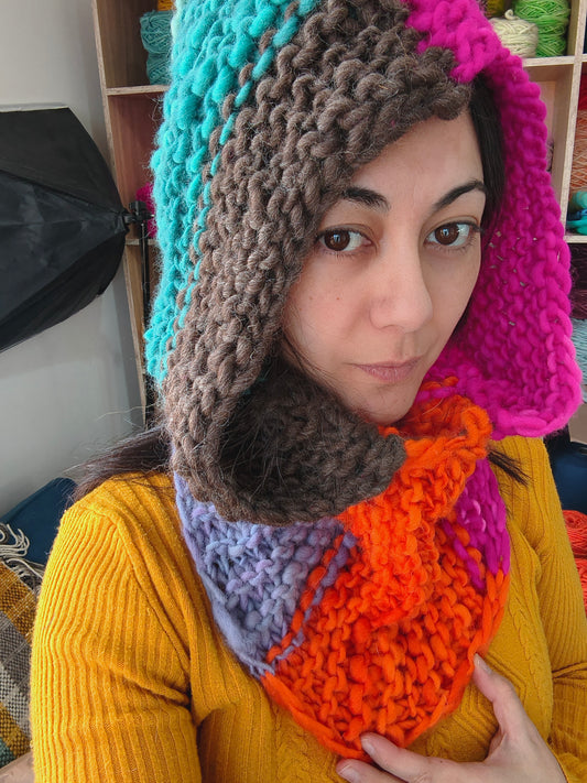 Capucha tejida a palillos de lana natural suave 50% merino