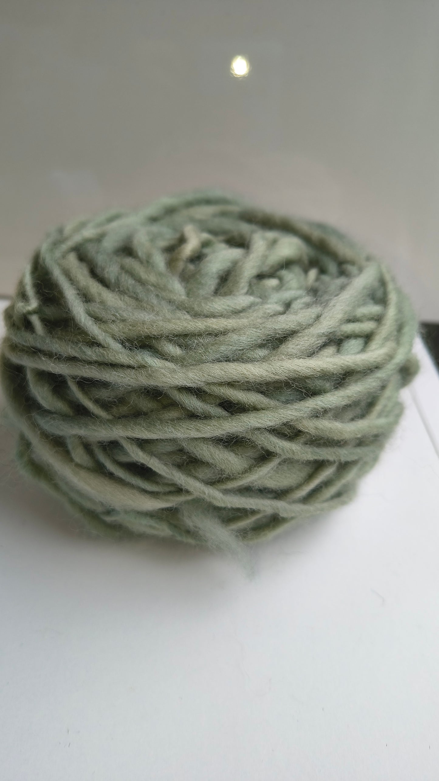 Ovillo 100 grs de Lana natural de oveja corriedale (merino -lincoln) suave al tacto