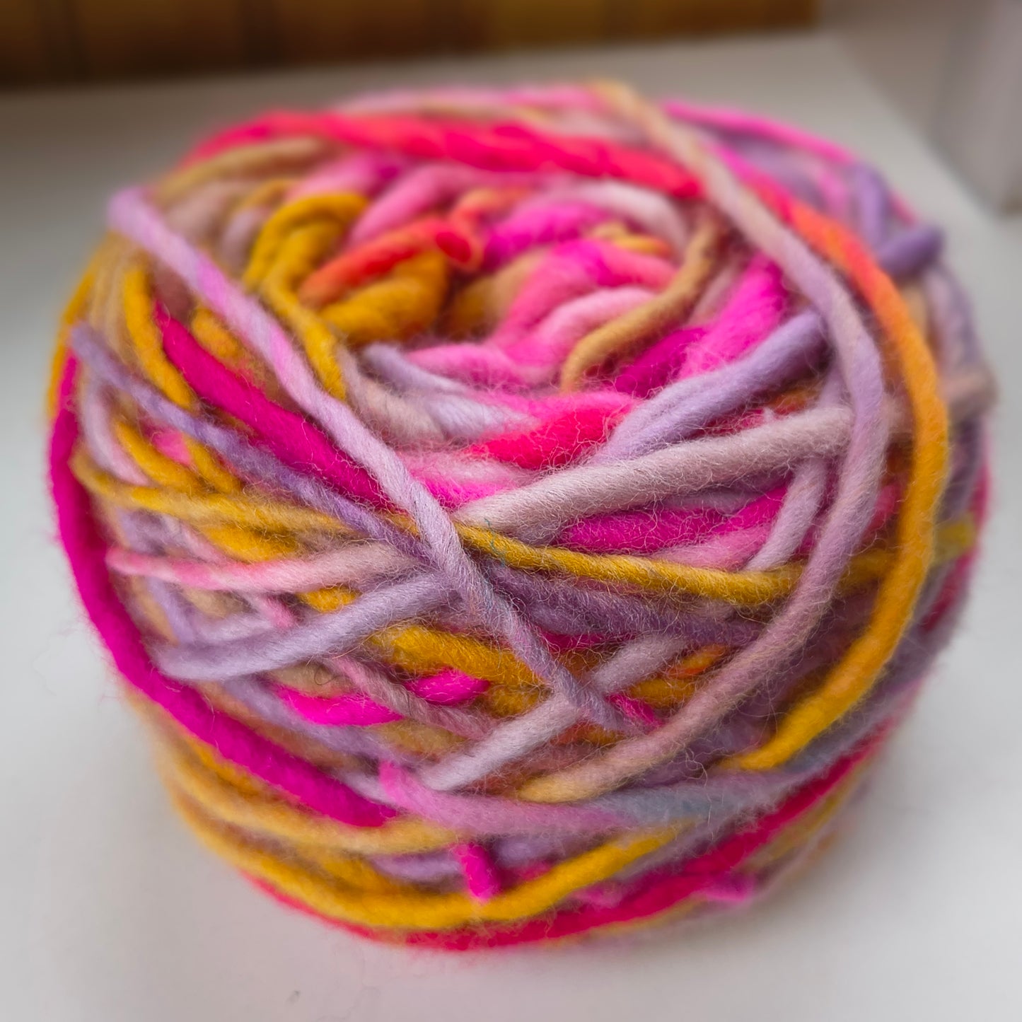 Ovillo 100 grs de Lana natural de oveja corriedale (merino -lincoln) suave al tacto