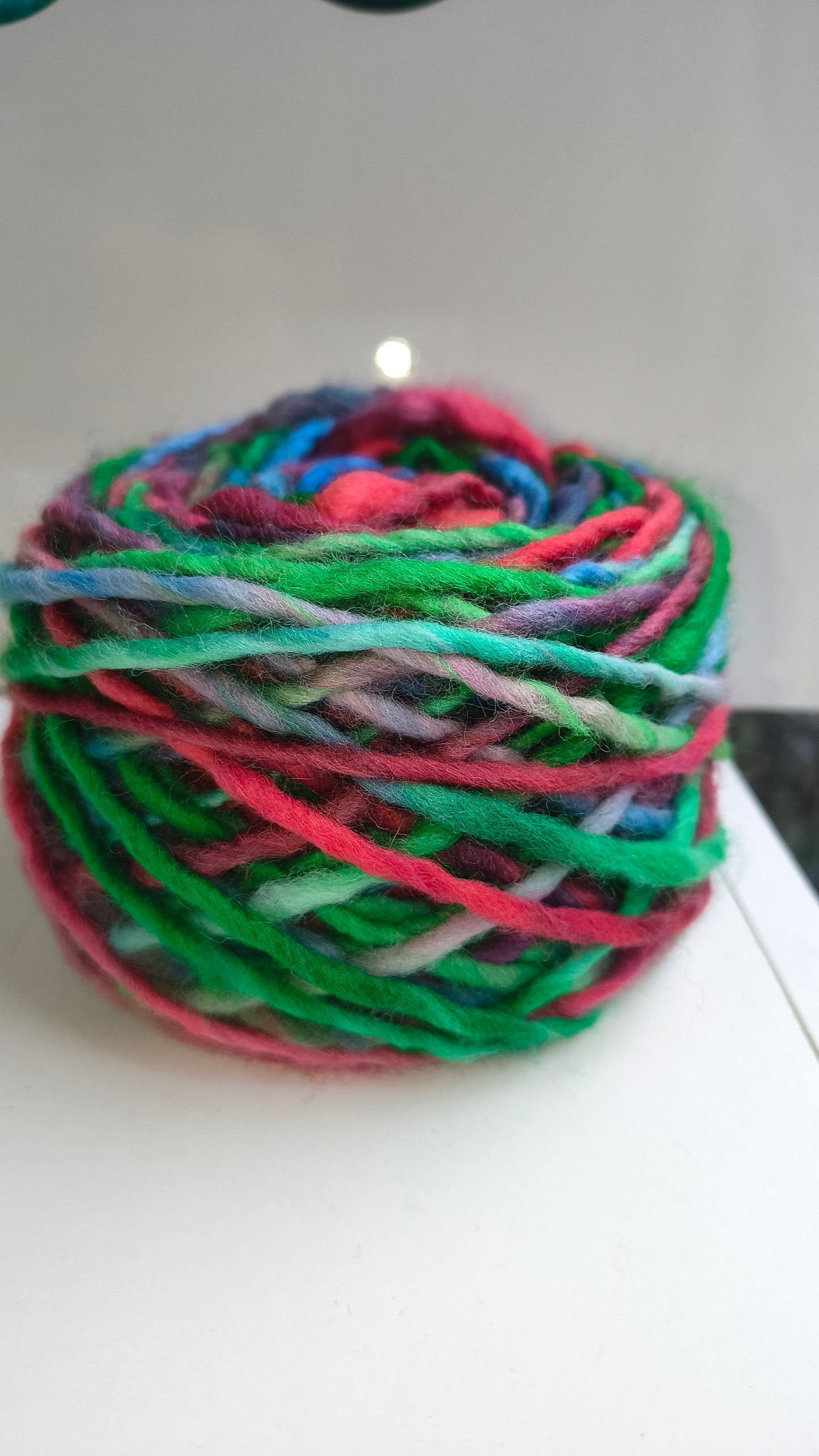 Ovillo 100 grs de Lana natural de oveja corriedale (merino -lincoln) suave al tacto