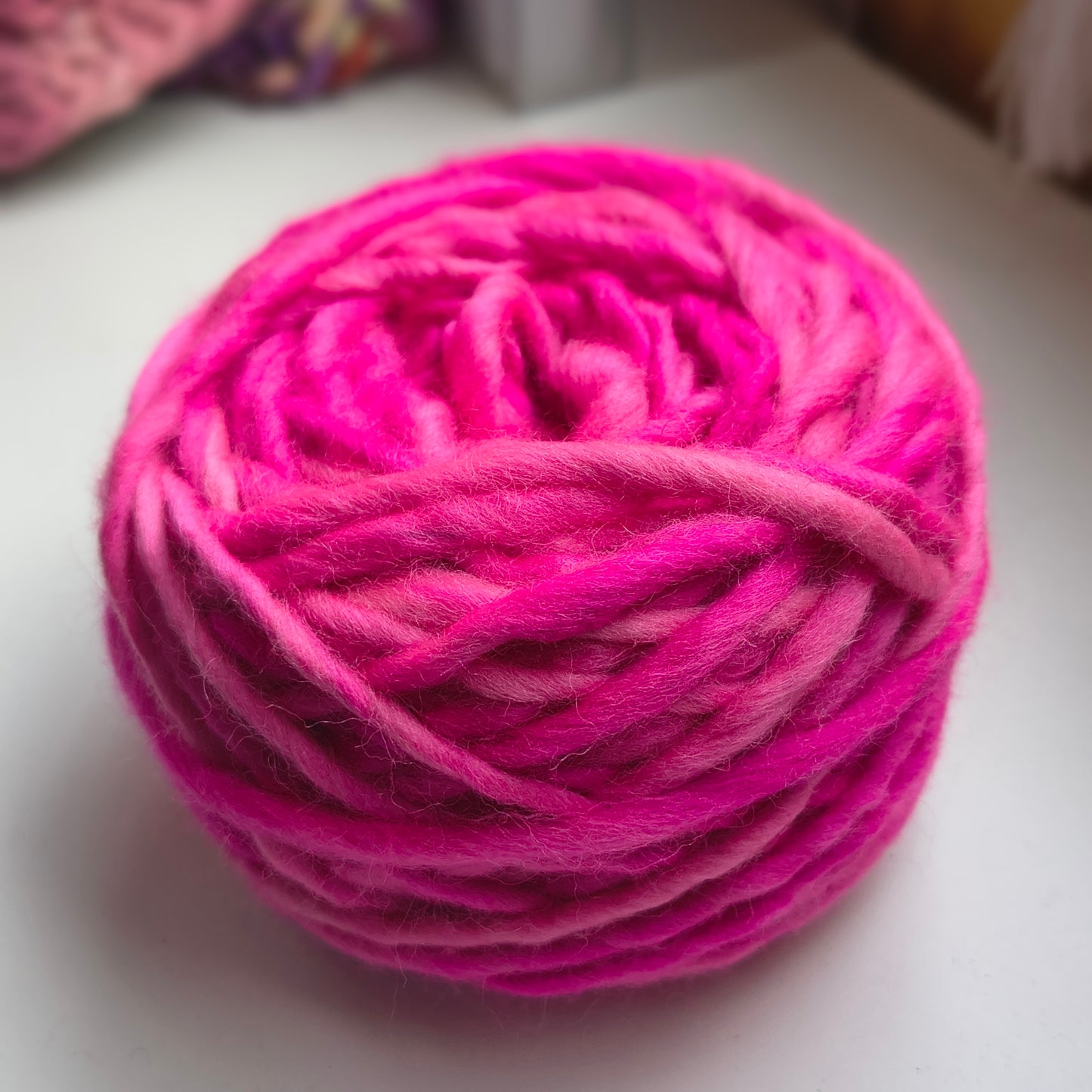 Ovillo 100 grs de Lana natural de oveja corriedale (merino -lincoln) suave al tacto